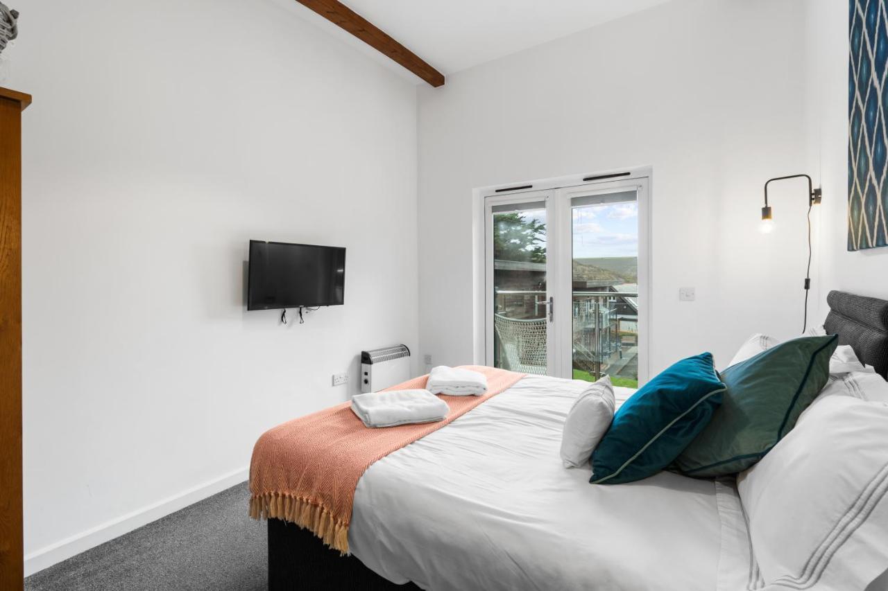 Coppercroft Cottage - Stunning Coastal Home, Walk To Beach, Sleeps 4 Porthtowan Экстерьер фото